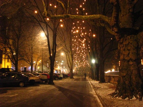 2007-12-24 18-31-05.JPG - Weihnachten in Thionville